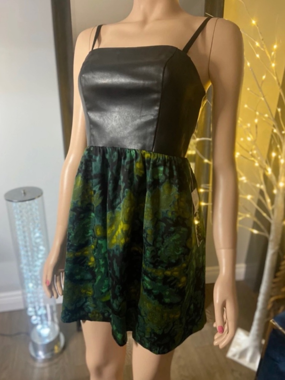 NWT Kenzie Blk Faux Leather & Green Tie-Dye Printed Strapless Mini Dress Size 4
